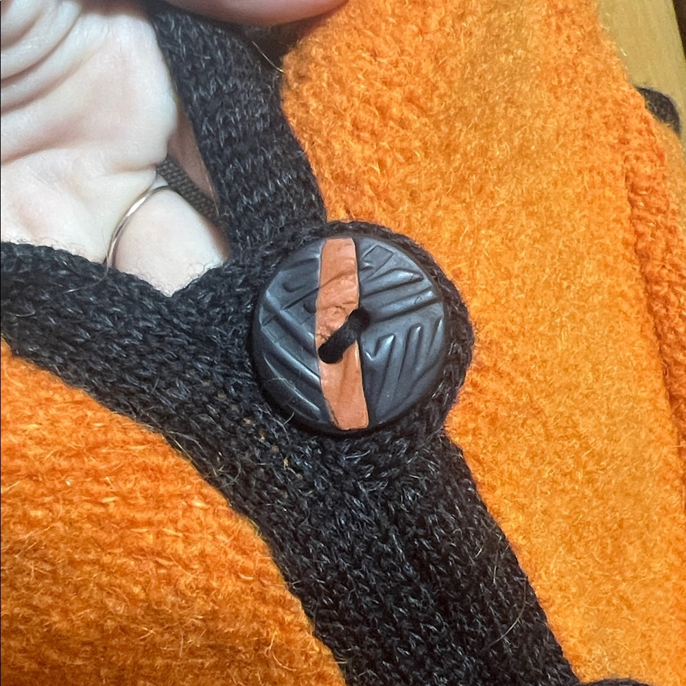Hand knit Vest - Picture 12 of 13